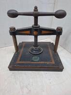 Antieke Vintage Boekenpers Gietijzer / Smeedijzer, Ophalen