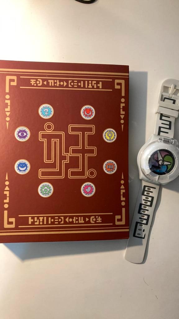 Yo-kai watch boek en armband, Verzamelen, Speelgoed, Zo goed als nieuw, Ophalen