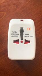 Travel universal adaptor, Ophalen of Verzenden, Zo goed als nieuw