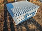 4 zware gegalvaniseerde roosters, Voor bv spuitplaats., Ophalen, Zo goed als nieuw, 250 mm of meer