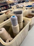 tuftgaren, Ophalen, Zo goed als nieuw, Breien of Haken, Wol of Garen