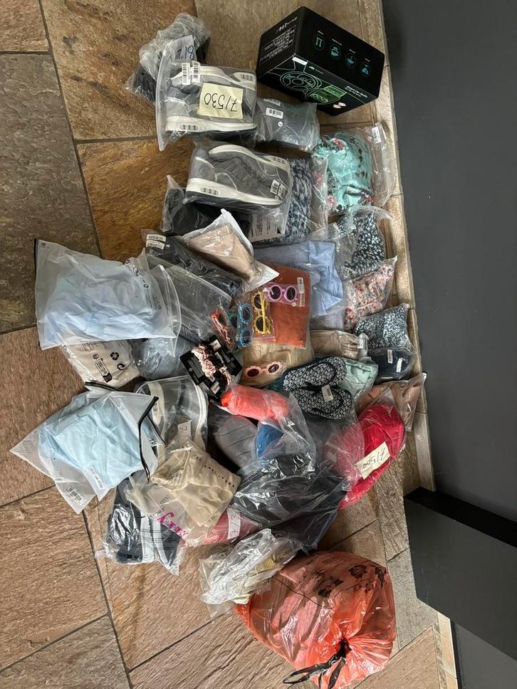 Grote Partij Dameskleding - Nieuw, Kleding | Dames, Overige Dameskleding, Nieuw, Ophalen