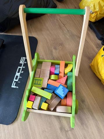 Blokkenkar beschikbaar voor biedingen