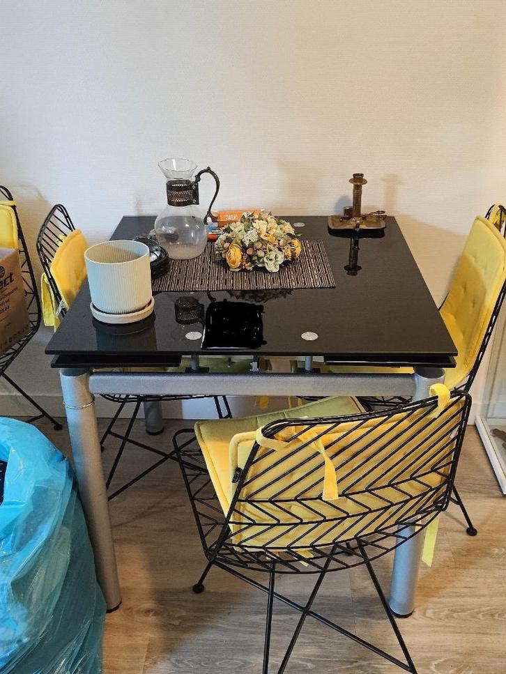 Tafel glas uitschuifbaar, Huis en Inrichting, Tafels | Eettafels, Zo goed als nieuw, 50 tot 100 cm, 100 tot 150 cm, Vier personen