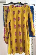 Maat S 3 delige okergeel indiase punjabi kameez shalwar pak, Kleding | Dames, Ophalen of Verzenden, Zo goed als nieuw