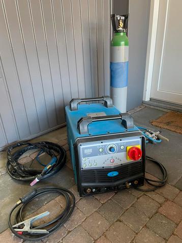 Ac/dc Tig lasapparaat soldatech 1x gebruikt met argon fles beschikbaar voor biedingen