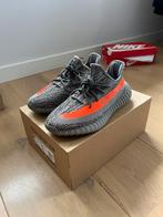 Yeezy Boost 350 V2 Beluga 42 2/3 NEW, Kleding | Heren, Schoenen, Overige kleuren, Nieuw, Ophalen of Verzenden, Sneakers of Gympen