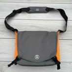 Crumpler Dinky Di Messenger M – grijs/oranje – 13″ laptoptas, Sieraden, Tassen en Uiterlijk, Tassen | Schoudertassen, Ophalen of Verzenden