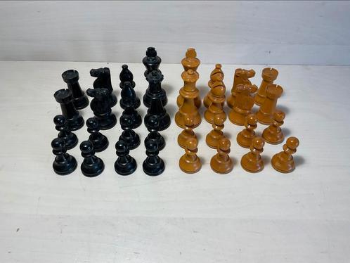 Prachtige forse schaakstukken De koning meet 90 mm, Hobby en Vrije tijd, Gezelschapsspellen | Bordspellen, Ophalen of Verzenden