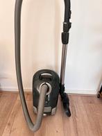 Miele Stofzuiger 2000W, Witgoed en Apparatuur, Stofzuigers, Ophalen, Zo goed als nieuw, 2000 watt of meer, Stofzuiger