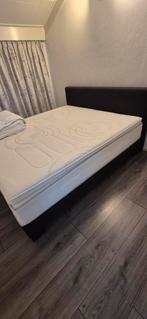 Boxspring 180cm met nieuwe matrassen en topper, Tweepersoons, Ophalen of Verzenden, Zo goed als nieuw, 180 cm
