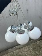 Mooie hanglamp met 8 glazen bollen aan een snoer., Huis en Inrichting, Lampen | Plafondlampen, Ophalen, Gebruikt, Glas