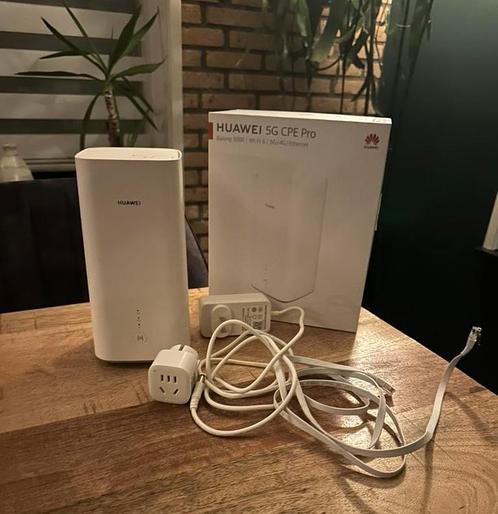 Huawei 5g cpe pro, Computers en Software, Routers en Modems, Zo goed als nieuw, Ophalen of Verzenden