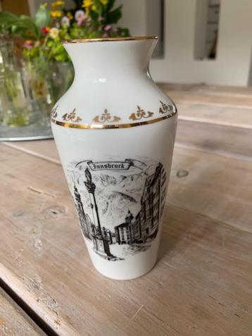 Oud vaasje hassenpflug austria vienna. Zwart wit goud Wenen beschikbaar voor biedingen