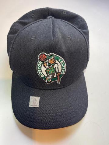 Mitchell & Ness Boston Celtics NBA pet cap beschikbaar voor biedingen