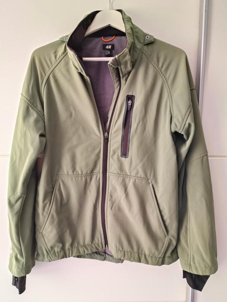Jas jongen H&M maat 164 groen capuchon, Kinderen en Baby's, Kinderkleding | Maat 164, Zo goed als nieuw, Jongen, Jas, Ophalen of Verzenden