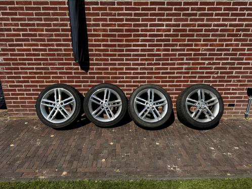 Set van 4 Hankook Winterbanden  Velgen (SEAT), Auto diversen, Auto-accessoires, Ophalen of Verzenden