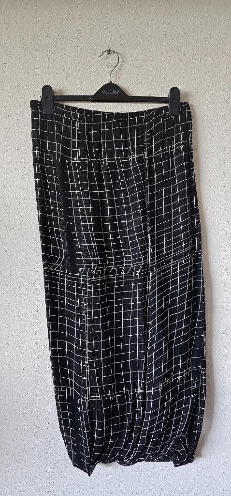 zwarte wit harem broek van Ischiko maat L (22525), Kleding | Dames, Broeken en Pantalons, Zwart, Lang, Verzenden