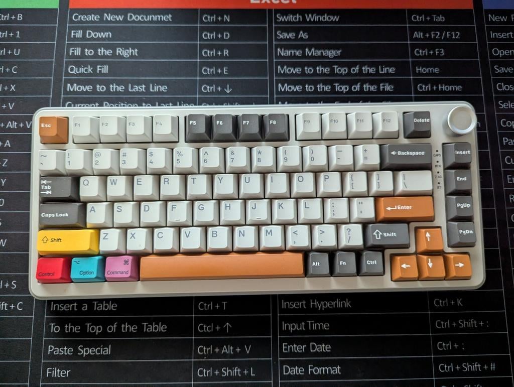 Mechanical keyboard Yunzii B75 Pro, Computers en Software, Barebones, Ophalen of Verzenden, Zo goed als nieuw