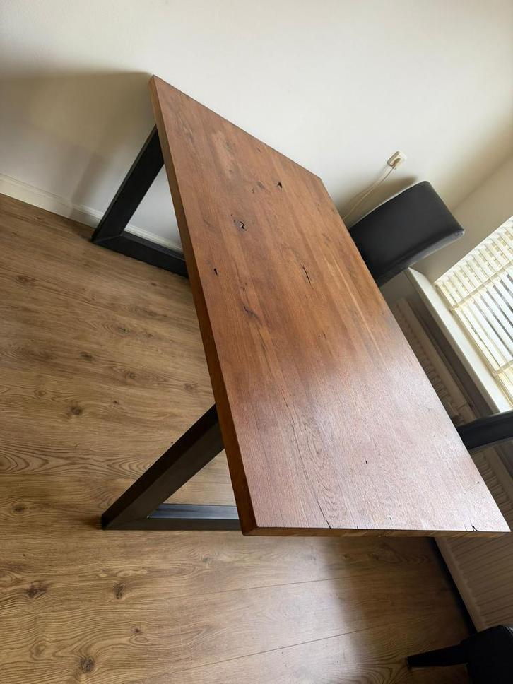 Eiken eettafel met stalen poten, Huis en Inrichting, Tafels | Eettafels, Gebruikt, 50 tot 100 cm, 150 tot 200 cm, Rechthoekig