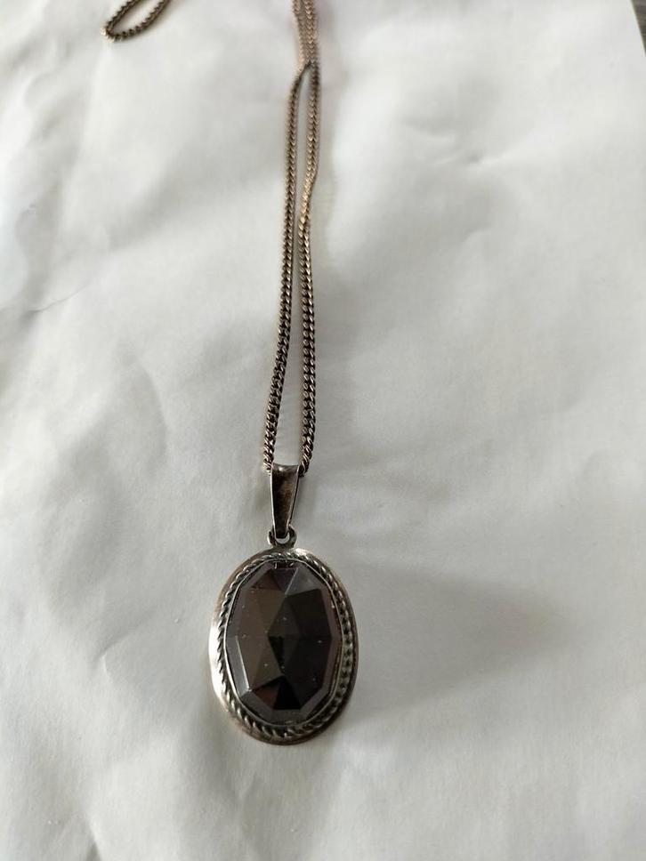 Prachtige antieke zilveren granaat hanger., Sieraden, Tassen en Uiterlijk, Antieke sieraden, Hanger, Zilver, Verzenden