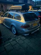 525 Touring AUT 2004 Grijs, Auto's, BMW, Automaat, Achterwielaandrijving, Zwart, 2000 kg