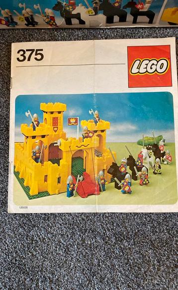 Lego 375 onderdelen, doos en instructieboekje beschikbaar voor biedingen