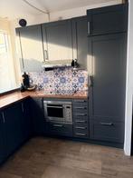 Grijze keuken met graniet blad, Huis en Inrichting, Keuken | Complete keukens, Ophalen