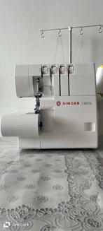 Singer overlock machine, Hobby en Vrije tijd, Naaimachines en Toebehoren, Ophalen