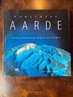 Kunstwerk Aarde - Satellietbeelden vanuit de Ruimte, Overige atlassen, 2000 tot heden, Ophalen of Verzenden, Zo goed als nieuw