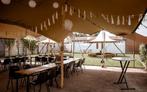 Stretchtent 10 x 15 meter te huur - Chino / Zand, Tuin en Terras, Partytenten, 2 meter of meer, Ophalen of Verzenden, 8 meter of meer