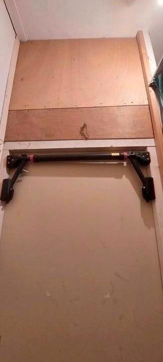 pull-up bar beschikbaar voor biedingen