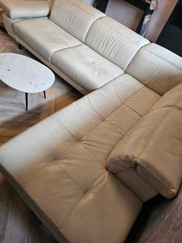 natuzzi lederen hoekbank GRATIS beschikbaar voor biedingen