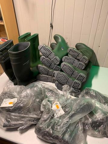 Nieuwe Dunlop laarzen maat 24 tot en met 37 beschikbaar voor biedingen