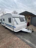 Hobby 560 KMFE MET KINDERKAMER!, Caravans en Kamperen, Caravans, Stapelbed, Rondzit, Hobby, Bedrijf
