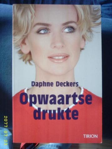 Daphne Deckers Opwaartse drukte beschikbaar voor biedingen