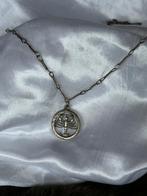 Zilverkleurige ketting met schorpioen hanger, Sieraden, Tassen en Uiterlijk, Kettingen, Ophalen of Verzenden, Gebruikt, Zilver