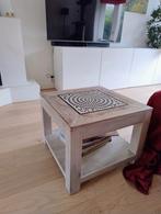 Massief houten bijzettafel met mozaïek, Minder dan 55 cm, Rond, Zo goed als nieuw, Ophalen