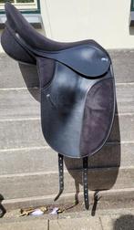 Thorowgood  T4, 18 inch dressuurzadel, Dieren en Toebehoren, Paarden en Pony's | Zadels, Ophalen of Verzenden, Zo goed als nieuw