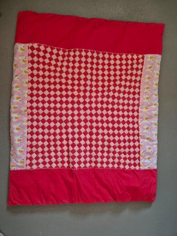 Boxkleed- speelkleed Rood met Motief beschikbaar voor biedingen