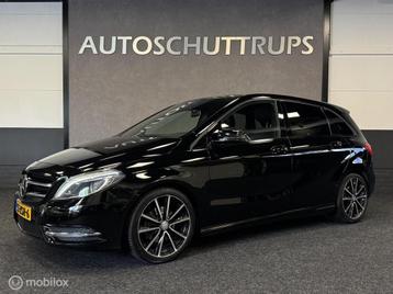 Mercedes B-klasse 180 Ambition AUTOMAAT / NAVI / PRIVACY GLA beschikbaar voor biedingen