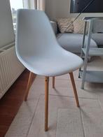 Witte Kuipstoelen met Houten Poten 4 stuks, Huis en Inrichting, Stoelen, Gebruikt, Wit, Scandinavisch, Vier