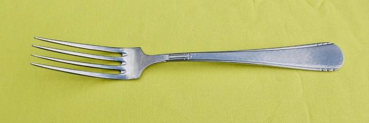 curiosa vintage GERO Zilmeta dinervork hamerslag 19,6 cm, Huis en Inrichting, Keuken | Bestek, Gebruikt, Los bestek, Rvs of Chroom