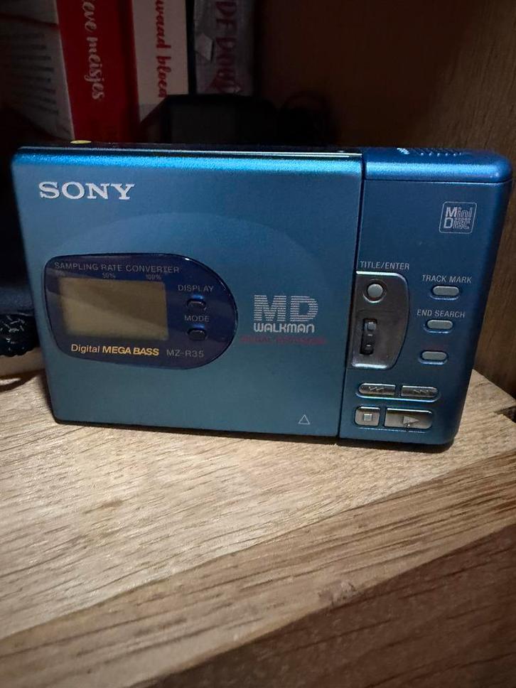 Sony MZ-R35 MiniDisc Walkman, boekje, orgineel tasje, lader, Audio, Tv en Foto, Walkmans, Discmans en Minidiscspelers, Walkman