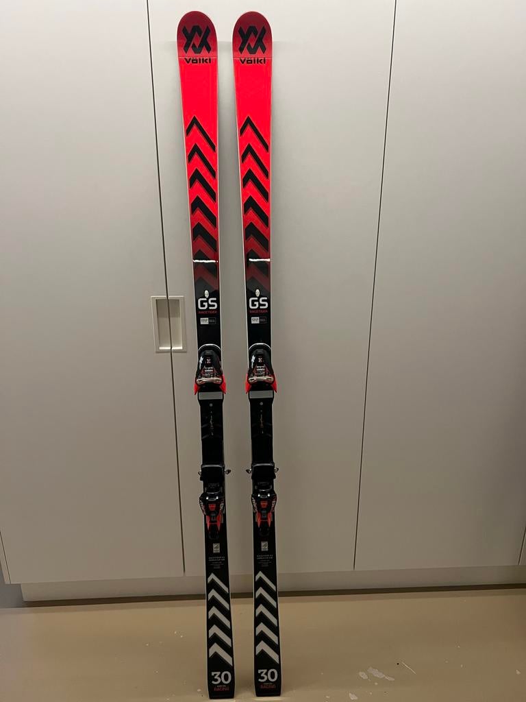 Volkl Racetiger GS Worldcup 188 - modeljaar:2022, 180 cm of meer, Zo goed als nieuw, Carve, Skiën