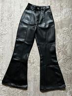 Flared leren broek, pvc, S, zgan, zwart, Zwart, Ophalen of Verzenden, Zo goed als nieuw, Maat 36 (S)