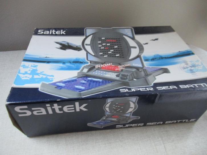 Saitek - ZEESLAG / super sea battle, elektronisch, Hobby en Vrije tijd, Gezelschapsspellen | Bordspellen, Zo goed als nieuw, Een of twee spelers
