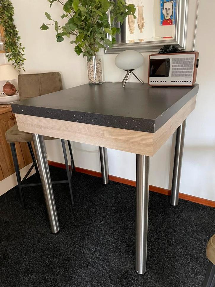 Bartafel met twee barkrukken, Huis en Inrichting, Tafels | Statafels, Zo goed als nieuw, Ophalen