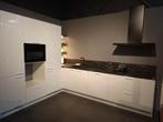 Luxe wit hoogglans showroomkeuken incl. apparatuur, Ophalen, Wit, Overige typen, Nieuw