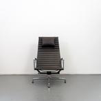 1 Vitra Eames Ea124  fauteuil Bruin Leer chroom, Ophalen of Verzenden, Zo goed als nieuw, Metaal